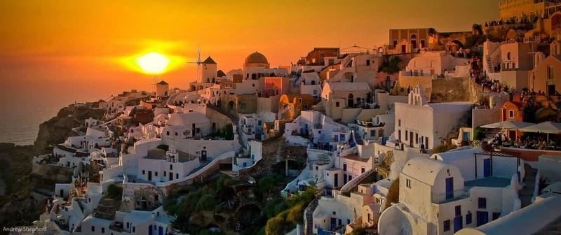 Blue Dome And Oia Sunset Small Group Transfer - Why this short Santorini outing works