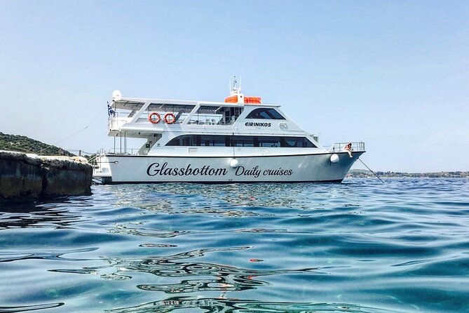 Blue Lagoon-Vourvourou Lunch Cruise from Ouranoupolis - Crew service and the mood onboard