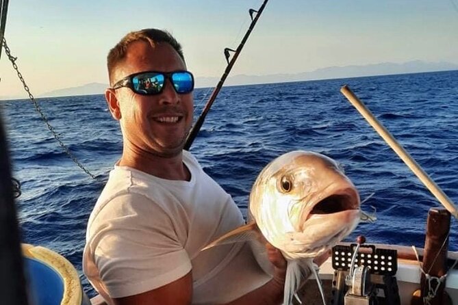 Captain Manolis Fishing with barbecue on the boat - Key points to know before casting off