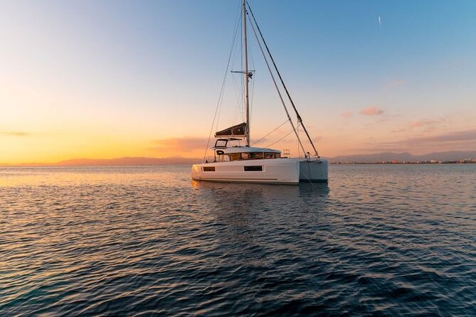 Catamaran Day & Sunset Cruises with meals Drinks and transportation - Day Sailing or Sunset Cruise?