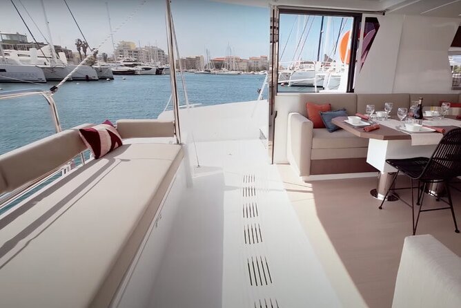 CATAMARAN Kleftiko Poliegos & Round of Milos Lunch with Openbar - Kalogries Beach, a calm first swim