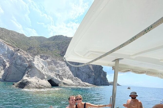 Catamaran Semi Cruise Paros Antiparos includes Food and Drinks - Lunch is a major part of the experience