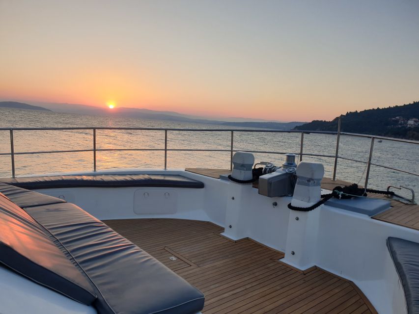 Chalkidiki: Blue Lagoon & Ammouliani Island Cruise & Lunch - Ammouliani and the Alikes Lagoon stop