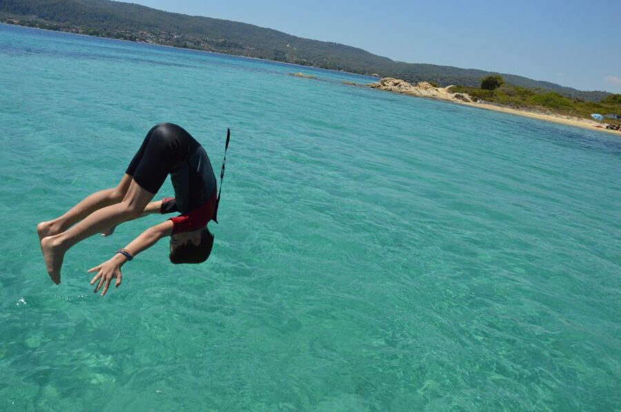 Chalkidiki: Blue Lagoon & Ammouliani Island Cruise & Lunch - What the onboard atmosphere is really like