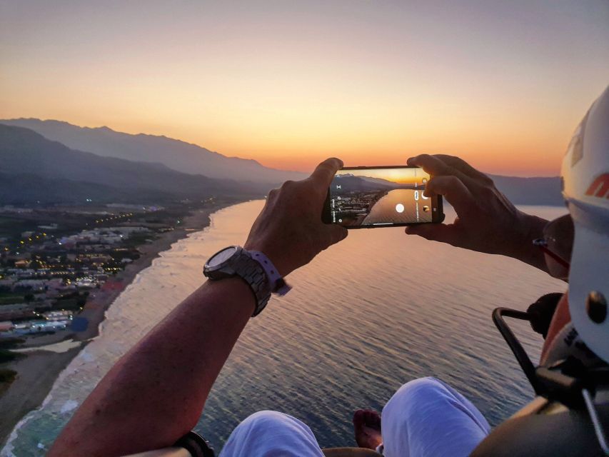 Chania: Paratriking Experience with a Professional Pilot - A Pilot Who Keeps You Connected