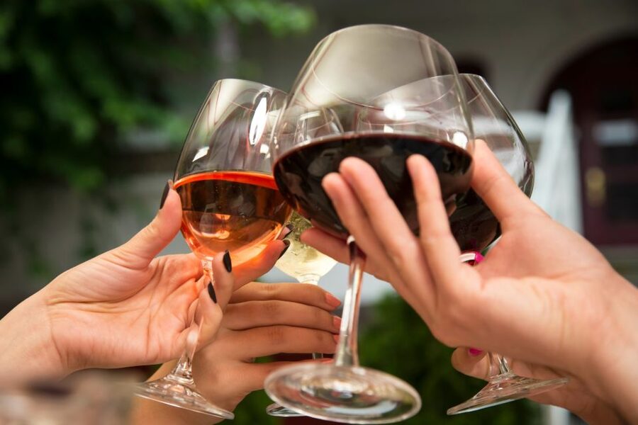 Chania: Wine, Food, and Sunset Tour with 3-Course Dinner - Starting at Kydon Hotel and meeting local Chania