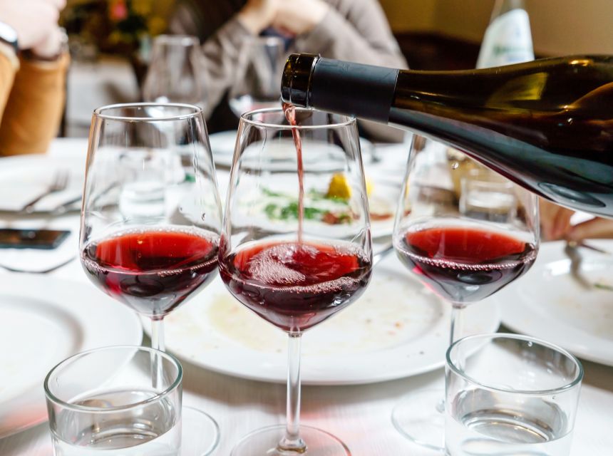 Chania: Wine, Food, and Sunset Tour with 3-Course Dinner - What the guides add to the evening