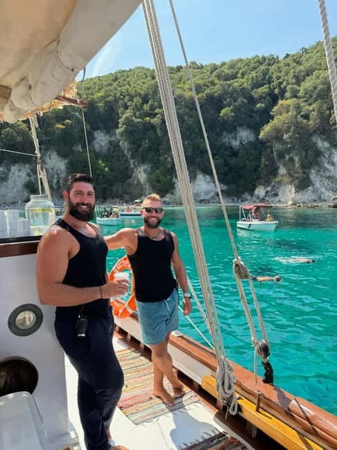 Corfu: Blue Lagoon and Cave Cruise with Drinks and Lunch - Who will enjoy this day most?