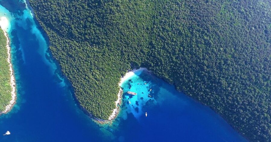 Corfu: Parga, Sivota and Blue Lagoon Full-Day Boat Cruise - The Sivota cave and mainland coast