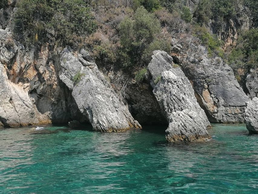 Corfu: Private Sailing Yacht Cruise - Mouse Island and the airplane photo stop