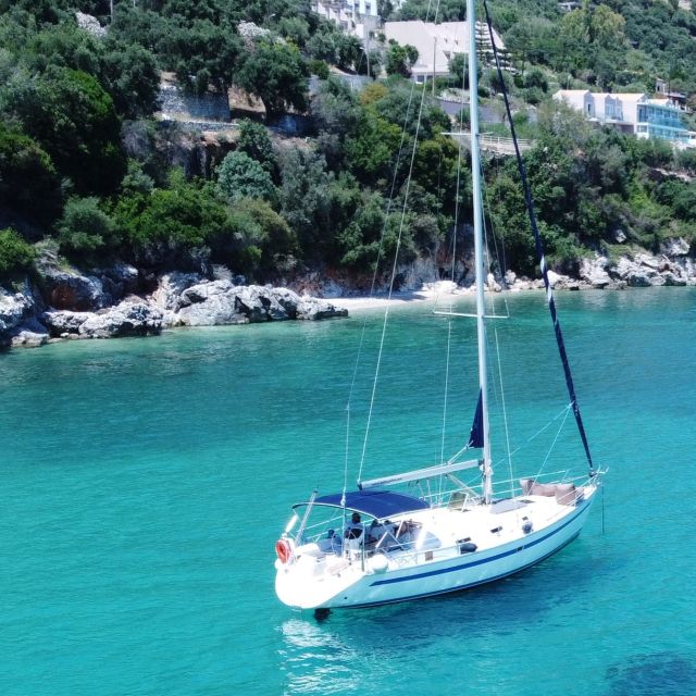 Corfu: Private Sailing Yacht Cruise - Swimming at Vido and Lazareto Island