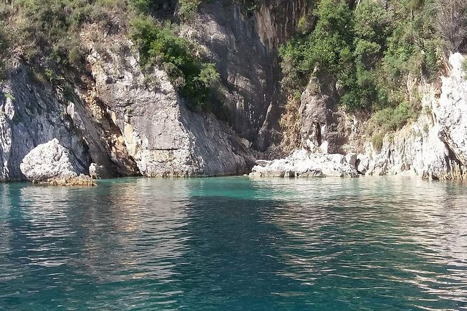 Corfu: Private Yacht Cruise - Seeing Corfu Town from the sea