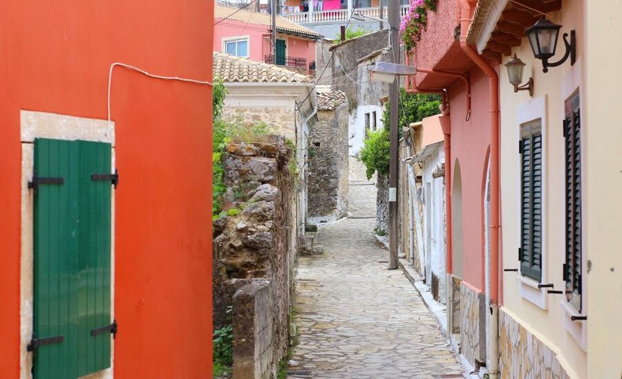 Corfu: Shore & Shared – Palaiokastritsa, Lakones, Kratsalo - The optional boat ride into the caves