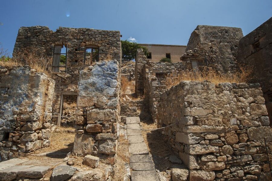 Crete: Agios Nikolaos, Plaka and Spinalonga Island Tour - Crossing to Spinalonga by boat