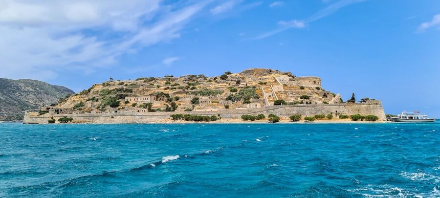 Crete: Day Trip to Agios Nikolaos and Spinalonga Island - Agios Nikolaos and the lake