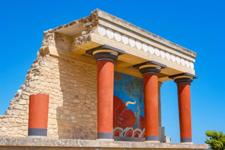 Crete: Knossos Palace and Museum E-Tickets with Audio Guides - Why Knossos needs the museum beside it