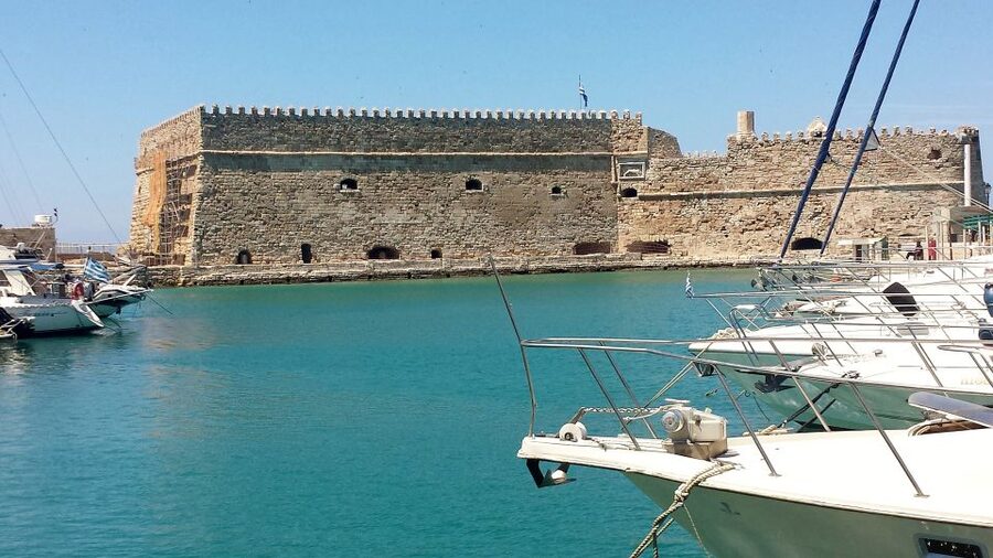 Crete: Knossos Palace & Heraklion Guided Tour - Practical advice for a smoother day