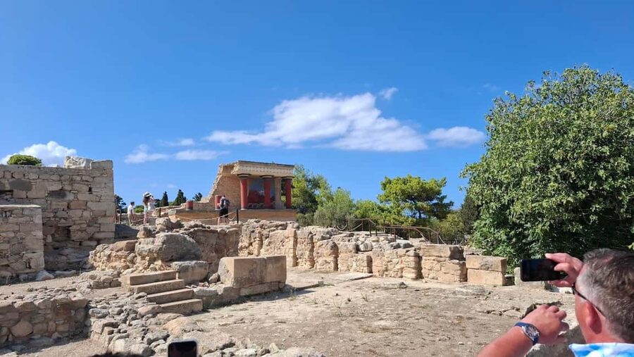Crete: Knossos Palace, Winery & Olive Oil Tour with Lunch - Village lunch with dolmades, wine, and raki