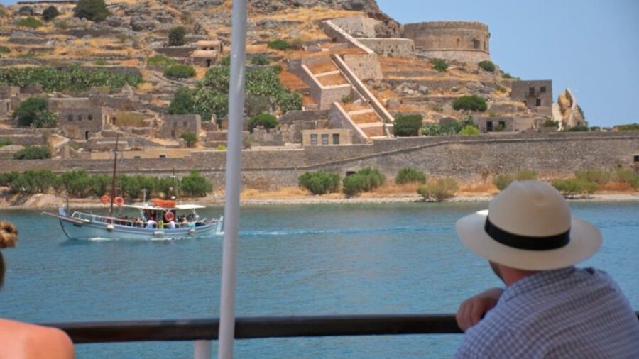 Crete: Mirabello Bay Cruise with Onboard Cocktail - Skistra Bay for snorkeling and a cocktail