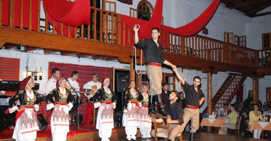 Crete: Traditional Dance Show and Buffet Dinner with Wine - Is $34 good value?