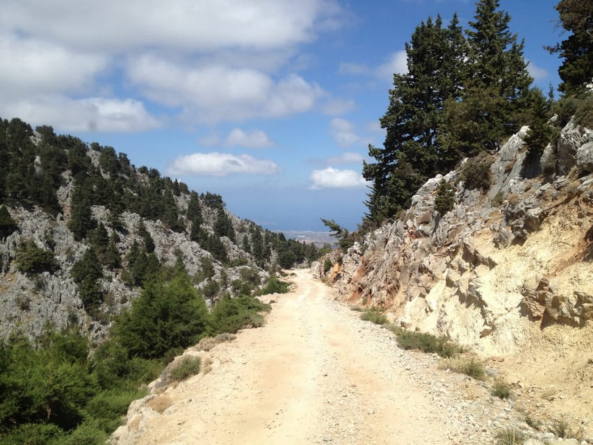 Crete: White Mountains Preserve Day Tour - Guides, vehicles, and the pace of the day