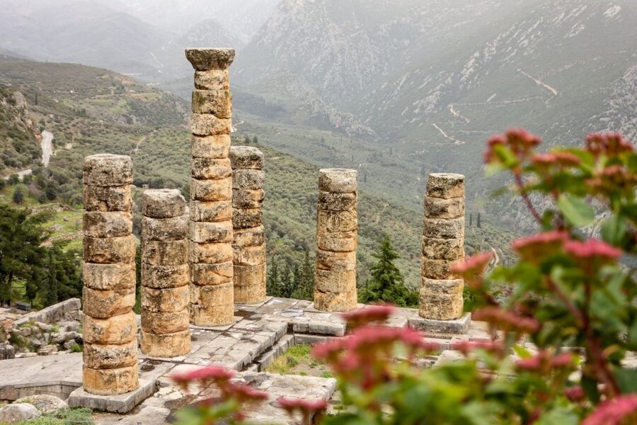 Delphi: Archaeological Site & Museum Ticket with Audio Tour - Why Delphi works so well with an audio guide