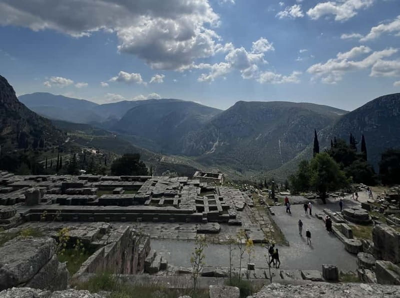 Delphi: Archaeological Site & Museum Ticket with Audio Tours - Why Delphi feels different from other Greek ruins