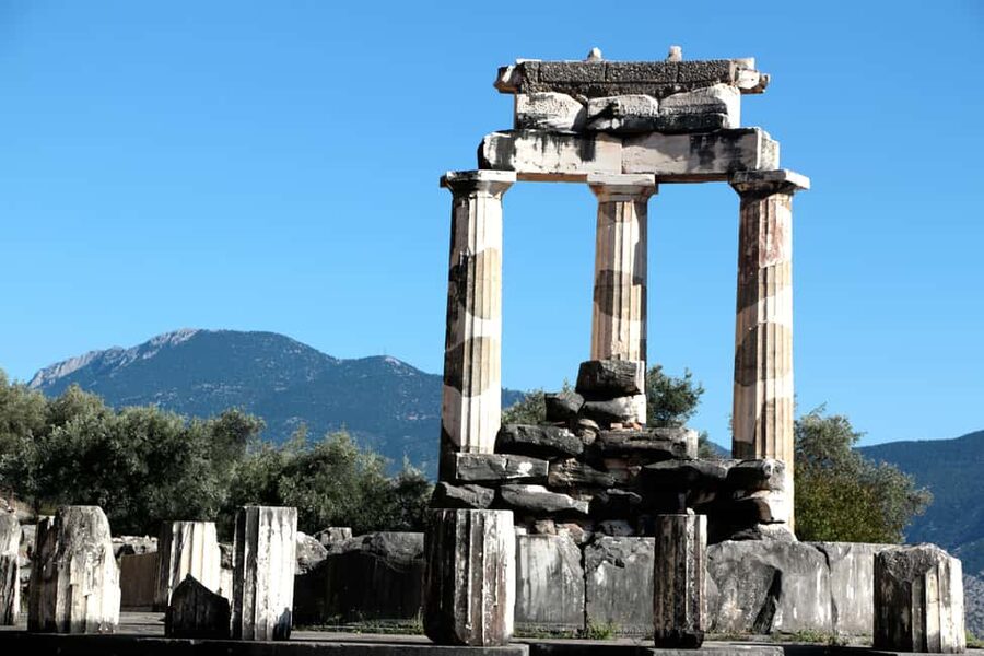 Delphi: Audiovisual self-guided tour with 3D models - What to bring for a smooth self-guided visit