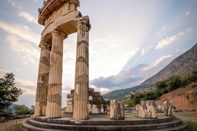 Delphi Full Day Private Trip From Athens With Lunch Overlooking the Sea - What the private format really gives you