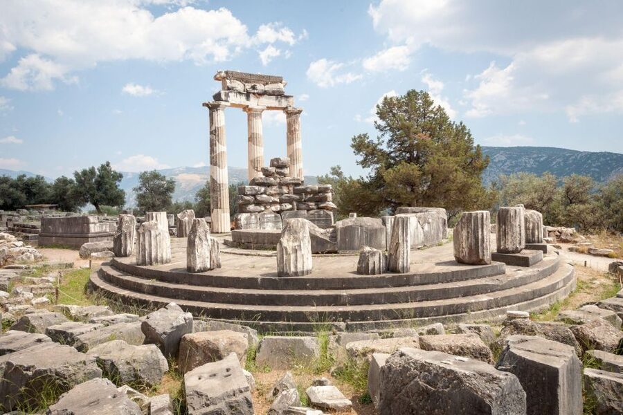Delphi Small-Group Day Trip From Athens - The Delphi Archaeological Museum in 45 minutes
