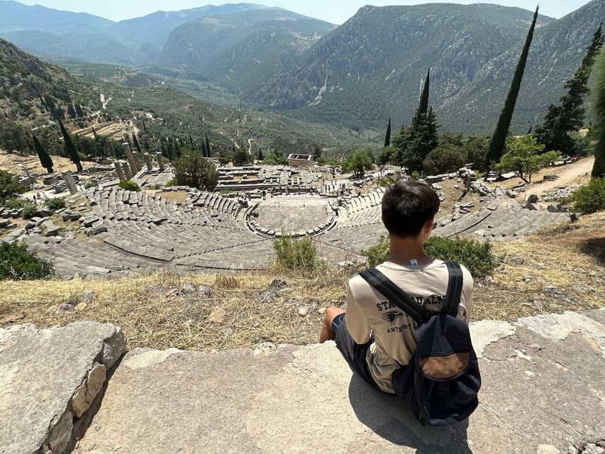 Delphi Small-Group Day Trip From Athens - Arachova, a quick mountain stop