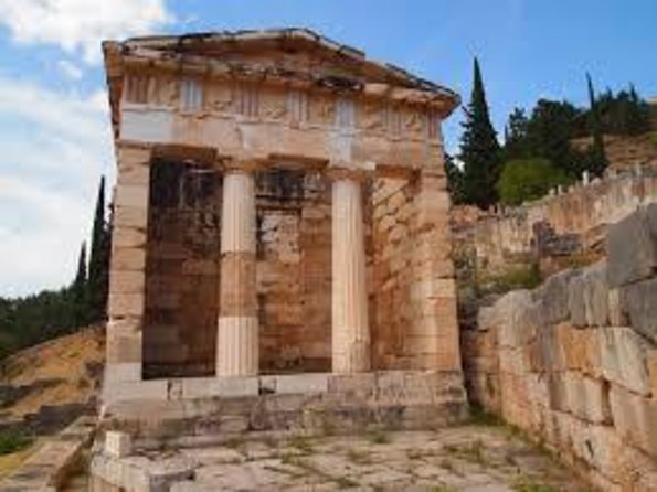 Delphi & Thermopylae Full Day Private Tour from Athens - Arachova adds a mountain village stop