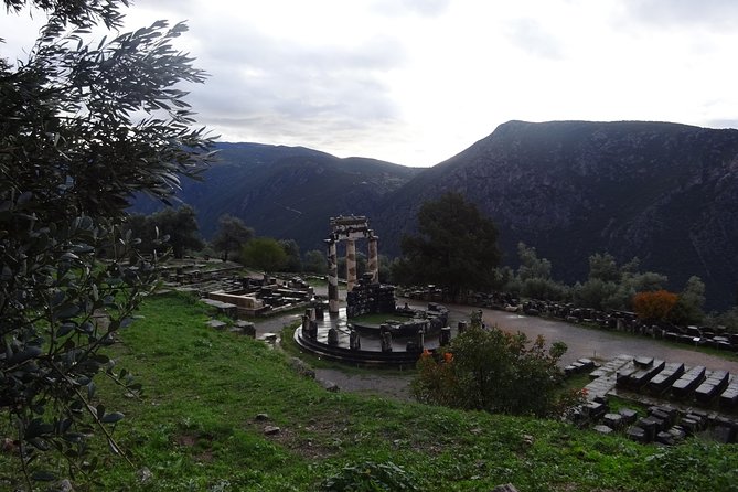 Delphi with Professional English Guide and Transportation - How demanding is the day?