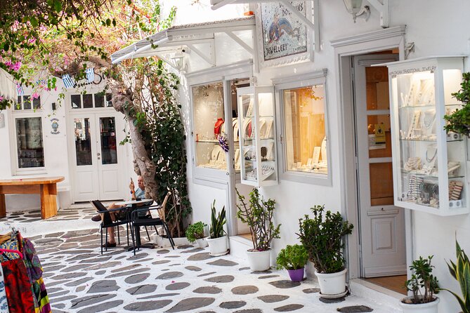 Discover Mykonos in 4 Hours: Beaches, Villages and Town - Why this four-hour format works