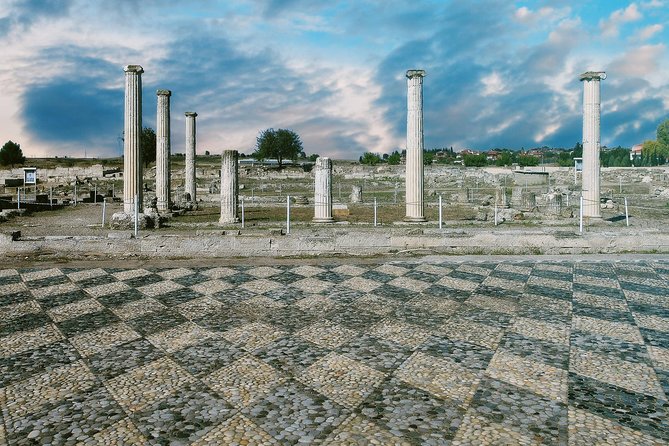 Discover Vergina and Pella: Day Trip to Macedonian Kingdom - Vergina’s royal tombs and Philip II’s burial objects