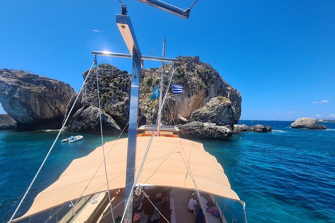 "Dreamy cruise"Daily Cruise from Argostoli harbour with a traditional Greek boat - Vardiani Island adds a quieter change of scene