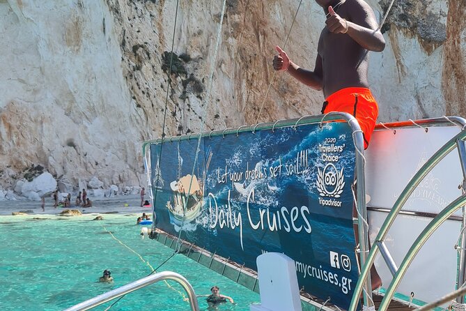 "Dreamy cruise"Daily Cruise from Argostoli harbour with a traditional Greek boat - The crew sets the tone