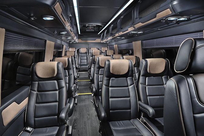 Economy Departure Transfers To Santorini Airport - From your hotel door to the Santorini airport terminal