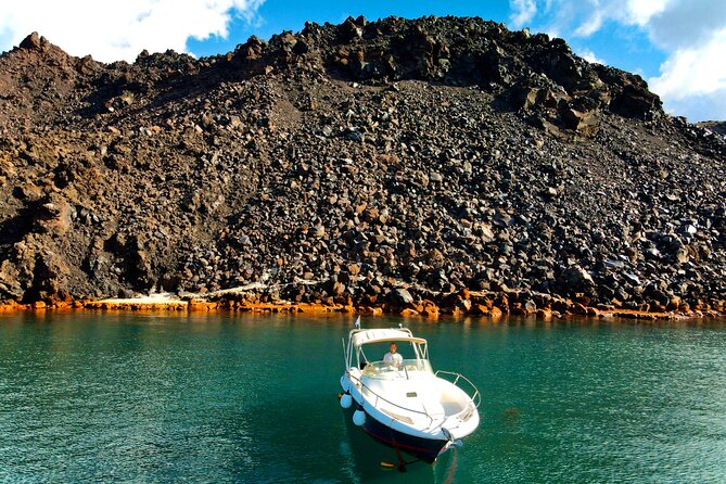 Explore Santorini and its volcanic wonders with Alex Private Boat - What the Private Format Is Worth