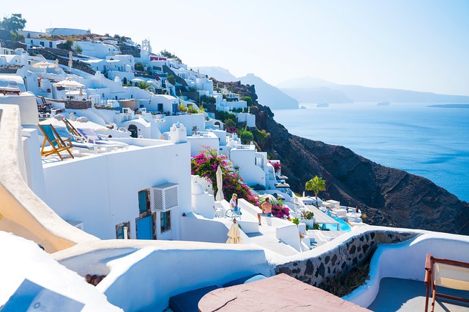 Explore Santorini with a Local Private Driver - Why the driver-guide makes the difference