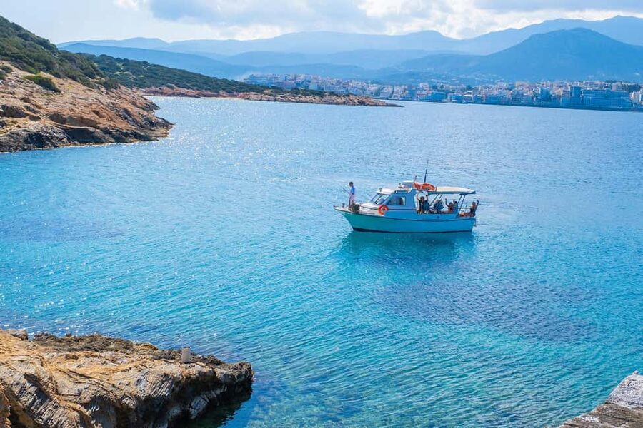 Fishing Trips Agios Nikolaos - Fishing with supplied equipment