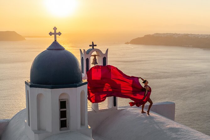 Flying Dress Photoshoot in Santorini by Flying Dress Photo © - Key points to know before you book