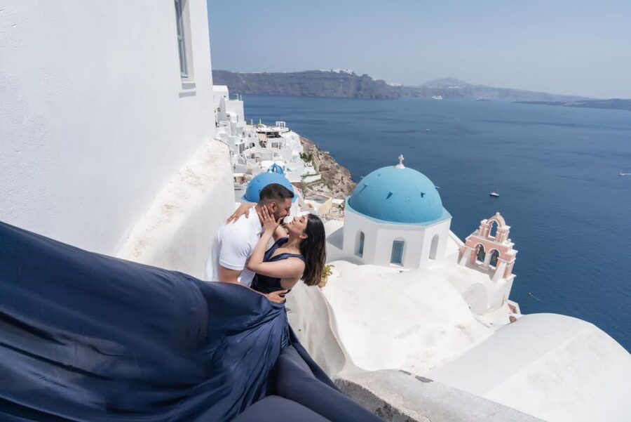 Flying Dress Santorini Photoshoot - Who should book this experience