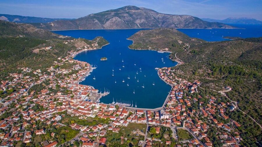 From Agia Effimia: Ithaca Cruise, Gidaki Beach, & Kioni Tour - The return sailing can feel long