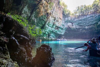 From Argostoli: Melissani Lake and Myrtos Beach Tour
