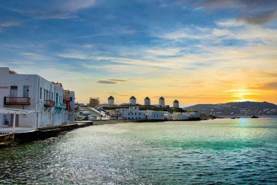 From Athens: 2-Day Santorini and Mykonos Trip - Santorini in roughly 17 hours