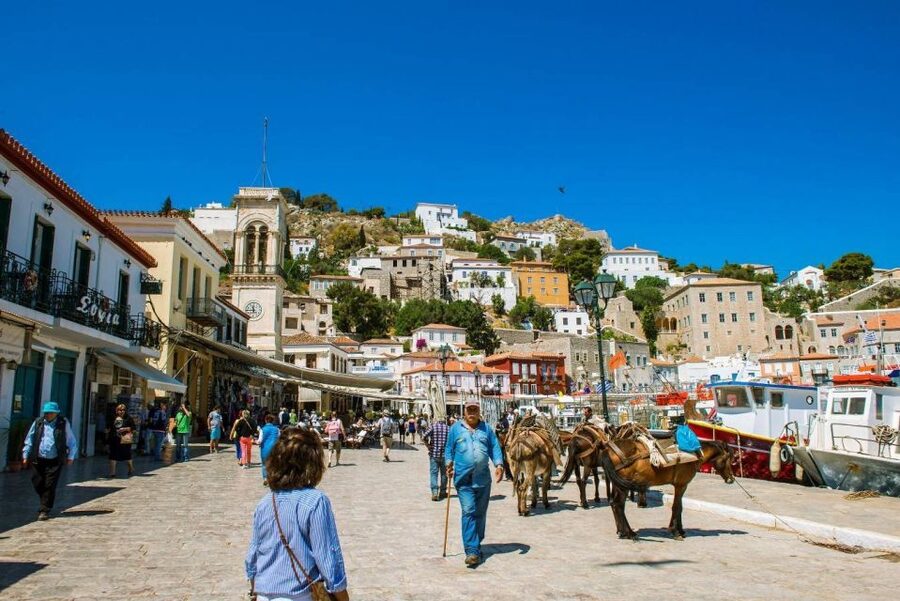 From Athens: Day Cruise to Hydra, Poros & Aegina with Lunch - Life aboard the 50-meter COSMOS