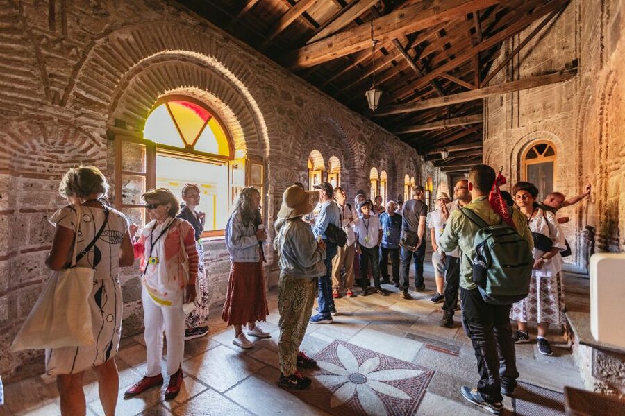 From Athens: Delphi and Meteora 2-Day Guided Tour - Weather and crowds at Meteora