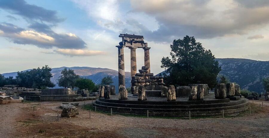 From Athens: Delphi Full Day V.R. Audio Guided Tour - The Delphi Archaeological Museum completes the visit