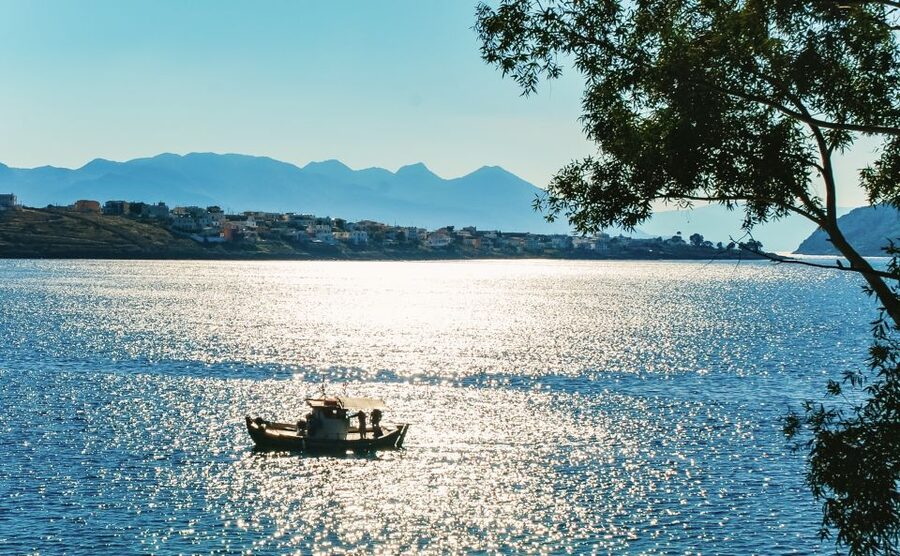 From Athens: Hydra, Poros, and Aegina Day Cruise with Lunch - Music, dancing, and the ride home